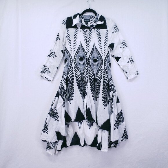 Step In Style Black & White Abstract Peacock Button-Down Hi-Low Tunic Dress PM - Picture 1 of 16